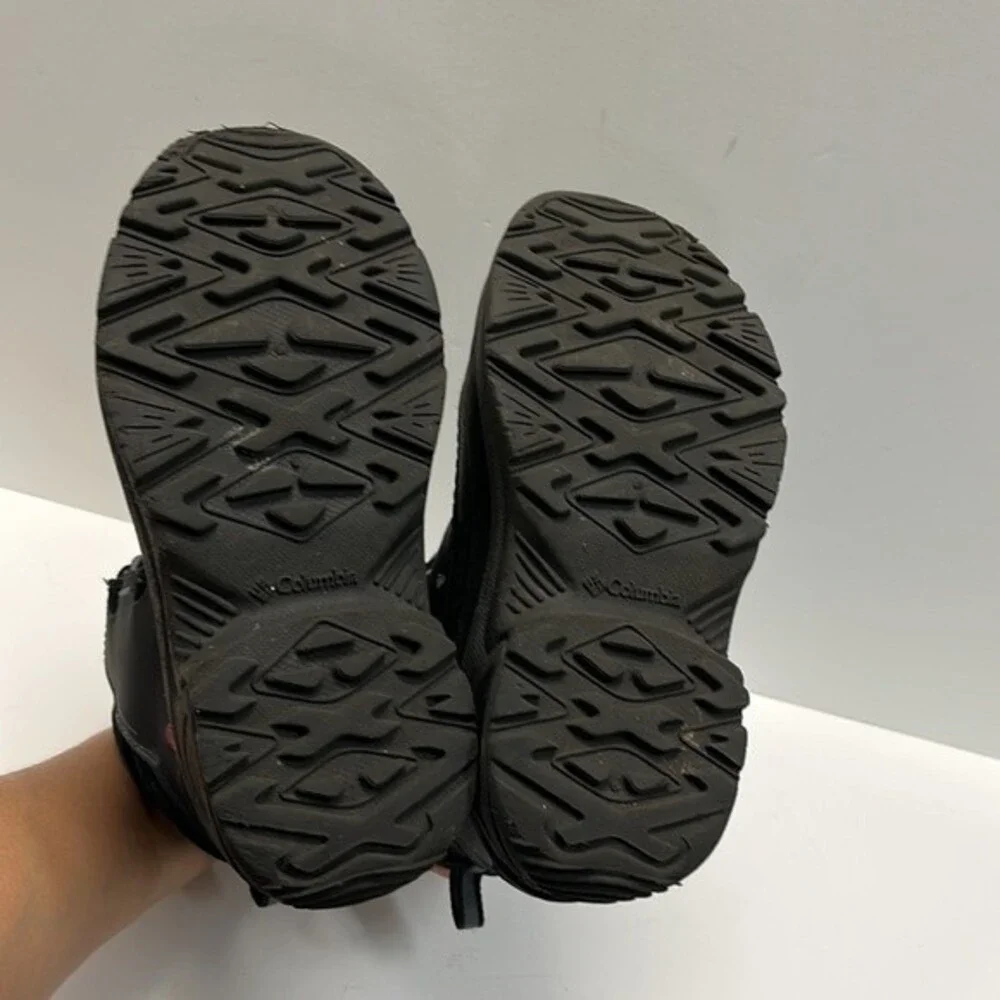 Columbia Size 3 Bugaboot II 200 Gram Snow Boots - Kids  Black